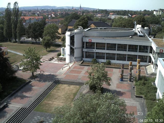 Foto der Webcam: Verwaltungsgeb&auml;ude, Innenhof mit Audimax, H&ouml;rsaal-Geb&auml;ude 1