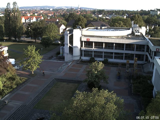 Foto der Webcam: Verwaltungsgeb&auml;ude, Innenhof mit Audimax, H&ouml;rsaal-Geb&auml;ude 1