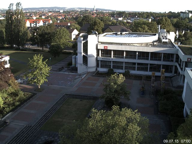 Foto der Webcam: Verwaltungsgeb&auml;ude, Innenhof mit Audimax, H&ouml;rsaal-Geb&auml;ude 1