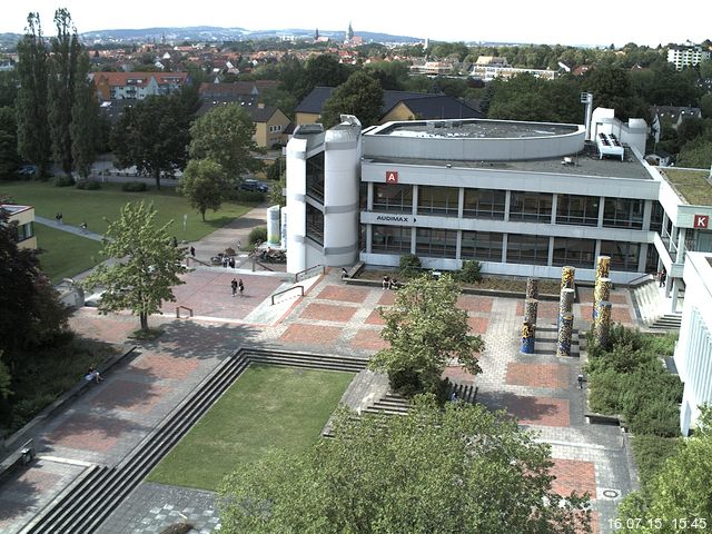 Foto der Webcam: Verwaltungsgeb&auml;ude, Innenhof mit Audimax, H&ouml;rsaal-Geb&auml;ude 1