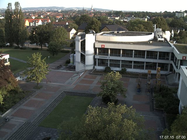 Foto der Webcam: Verwaltungsgeb&auml;ude, Innenhof mit Audimax, H&ouml;rsaal-Geb&auml;ude 1