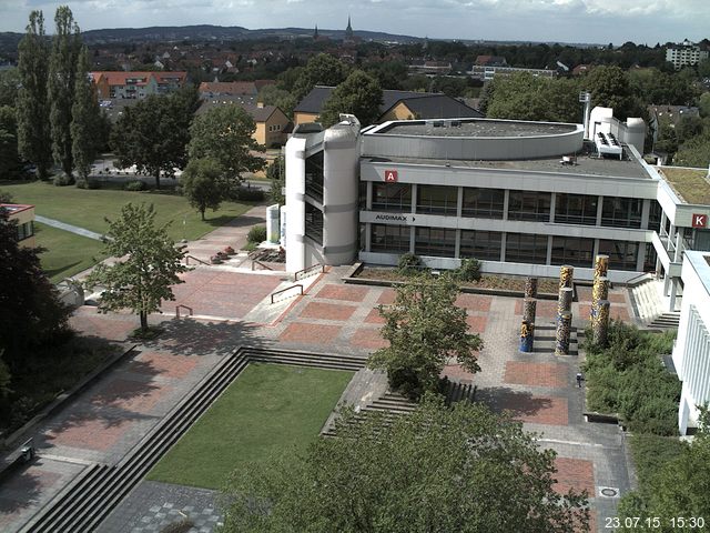 Foto der Webcam: Verwaltungsgeb&auml;ude, Innenhof mit Audimax, H&ouml;rsaal-Geb&auml;ude 1