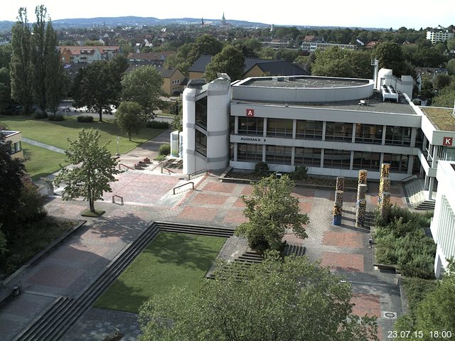Foto der Webcam: Verwaltungsgeb&auml;ude, Innenhof mit Audimax, H&ouml;rsaal-Geb&auml;ude 1