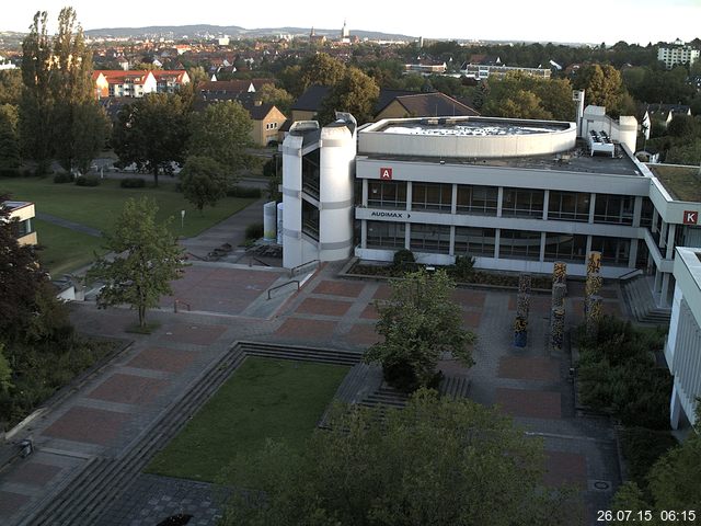 Foto der Webcam: Verwaltungsgeb&auml;ude, Innenhof mit Audimax, H&ouml;rsaal-Geb&auml;ude 1