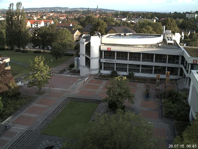 Foto der Webcam: Verwaltungsgeb&auml;ude, Innenhof mit Audimax, H&ouml;rsaal-Geb&auml;ude 1