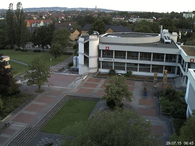 Foto der Webcam: Verwaltungsgeb&auml;ude, Innenhof mit Audimax, H&ouml;rsaal-Geb&auml;ude 1