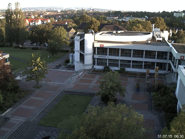 Foto der Webcam: Verwaltungsgeb&auml;ude, Innenhof mit Audimax, H&ouml;rsaal-Geb&auml;ude 1