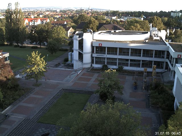 Foto der Webcam: Verwaltungsgeb&auml;ude, Innenhof mit Audimax, H&ouml;rsaal-Geb&auml;ude 1