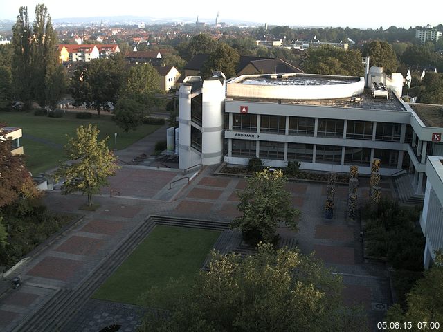 Foto der Webcam: Verwaltungsgeb&auml;ude, Innenhof mit Audimax, H&ouml;rsaal-Geb&auml;ude 1