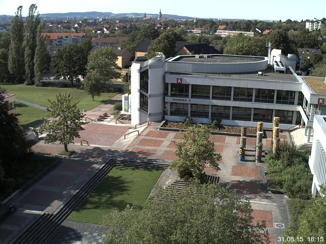 Foto der Webcam: Verwaltungsgeb&auml;ude, Innenhof mit Audimax, H&ouml;rsaal-Geb&auml;ude 1