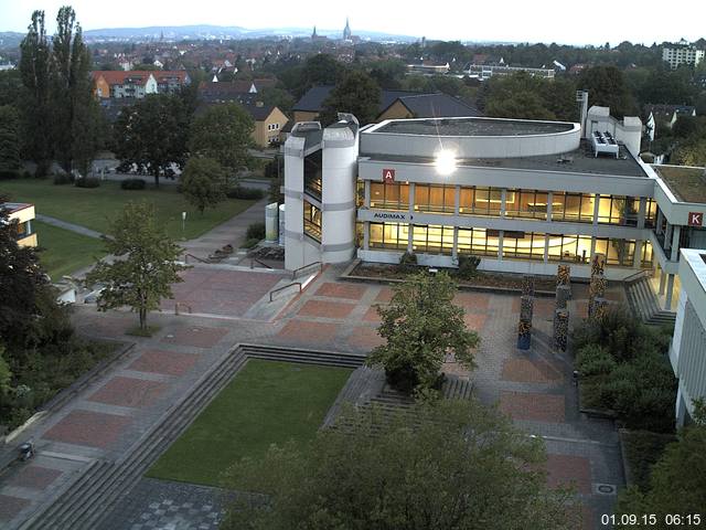 Foto der Webcam: Verwaltungsgeb&auml;ude, Innenhof mit Audimax, H&ouml;rsaal-Geb&auml;ude 1
