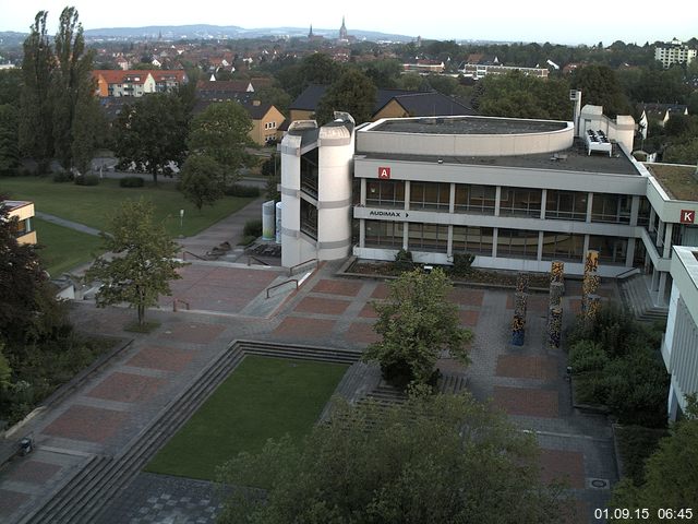 Foto der Webcam: Verwaltungsgeb&auml;ude, Innenhof mit Audimax, H&ouml;rsaal-Geb&auml;ude 1