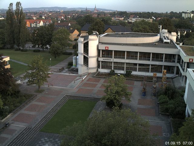 Foto der Webcam: Verwaltungsgeb&auml;ude, Innenhof mit Audimax, H&ouml;rsaal-Geb&auml;ude 1