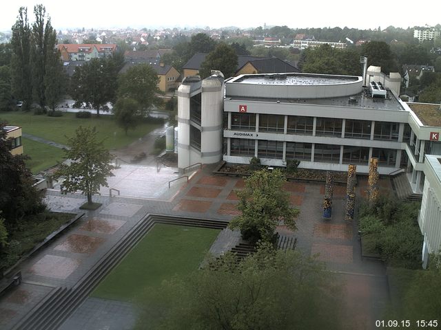 Foto der Webcam: Verwaltungsgeb&auml;ude, Innenhof mit Audimax, H&ouml;rsaal-Geb&auml;ude 1