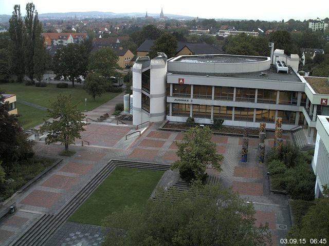 Foto der Webcam: Verwaltungsgeb&auml;ude, Innenhof mit Audimax, H&ouml;rsaal-Geb&auml;ude 1
