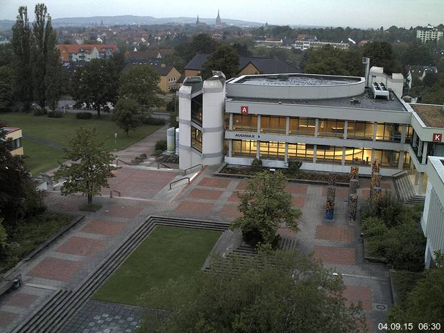Foto der Webcam: Verwaltungsgeb&auml;ude, Innenhof mit Audimax, H&ouml;rsaal-Geb&auml;ude 1
