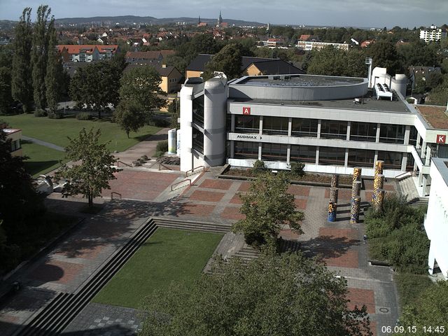 Foto der Webcam: Verwaltungsgeb&auml;ude, Innenhof mit Audimax, H&ouml;rsaal-Geb&auml;ude 1
