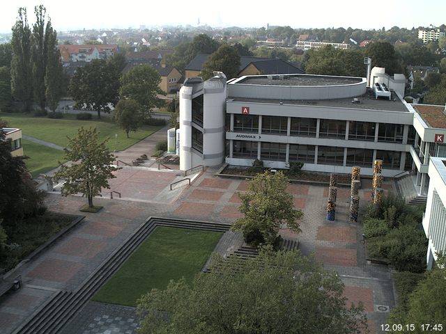 Foto der Webcam: Verwaltungsgeb&auml;ude, Innenhof mit Audimax, H&ouml;rsaal-Geb&auml;ude 1