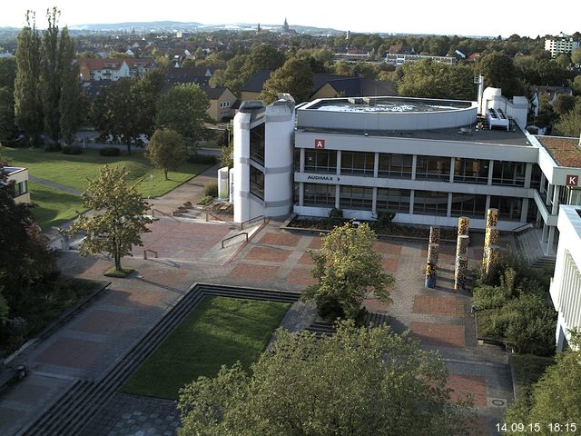 Foto der Webcam: Verwaltungsgeb&auml;ude, Innenhof mit Audimax, H&ouml;rsaal-Geb&auml;ude 1