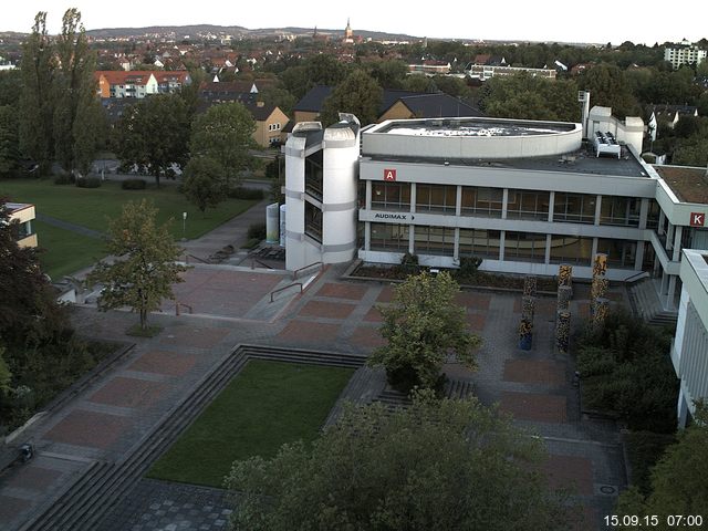 Foto der Webcam: Verwaltungsgeb&auml;ude, Innenhof mit Audimax, H&ouml;rsaal-Geb&auml;ude 1