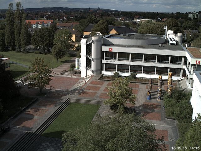 Foto der Webcam: Verwaltungsgeb&auml;ude, Innenhof mit Audimax, H&ouml;rsaal-Geb&auml;ude 1