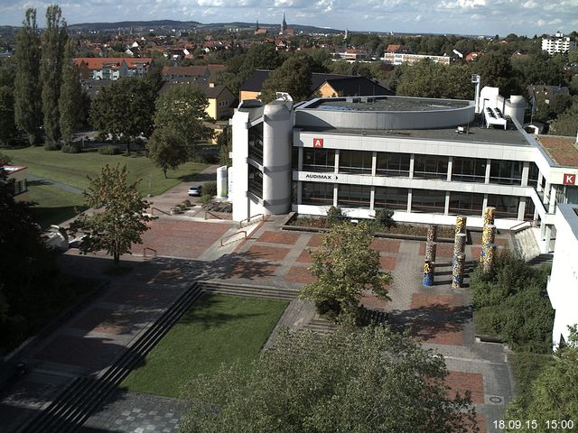 Foto der Webcam: Verwaltungsgeb&auml;ude, Innenhof mit Audimax, H&ouml;rsaal-Geb&auml;ude 1