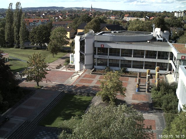Foto der Webcam: Verwaltungsgeb&auml;ude, Innenhof mit Audimax, H&ouml;rsaal-Geb&auml;ude 1