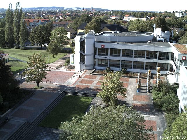 Foto der Webcam: Verwaltungsgeb&auml;ude, Innenhof mit Audimax, H&ouml;rsaal-Geb&auml;ude 1