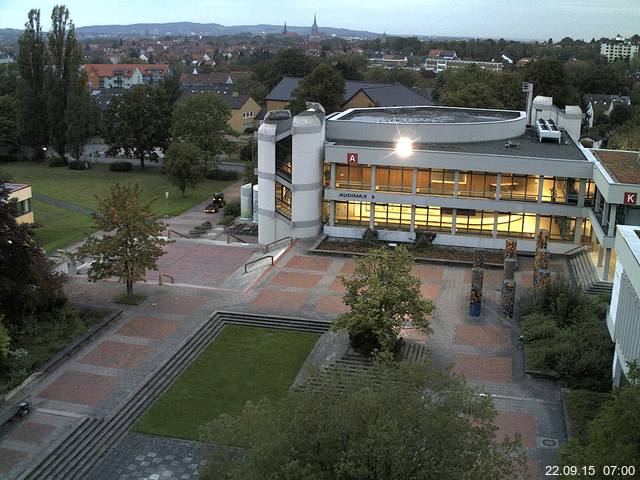Foto der Webcam: Verwaltungsgeb&auml;ude, Innenhof mit Audimax, H&ouml;rsaal-Geb&auml;ude 1