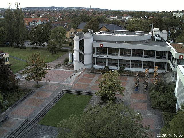 Foto der Webcam: Verwaltungsgeb&auml;ude, Innenhof mit Audimax, H&ouml;rsaal-Geb&auml;ude 1