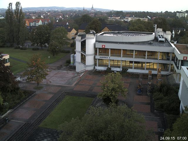 Foto der Webcam: Verwaltungsgeb&auml;ude, Innenhof mit Audimax, H&ouml;rsaal-Geb&auml;ude 1