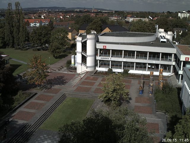 Foto der Webcam: Verwaltungsgeb&auml;ude, Innenhof mit Audimax, H&ouml;rsaal-Geb&auml;ude 1