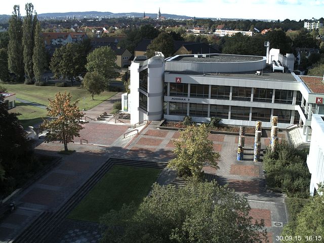 Foto der Webcam: Verwaltungsgeb&auml;ude, Innenhof mit Audimax, H&ouml;rsaal-Geb&auml;ude 1