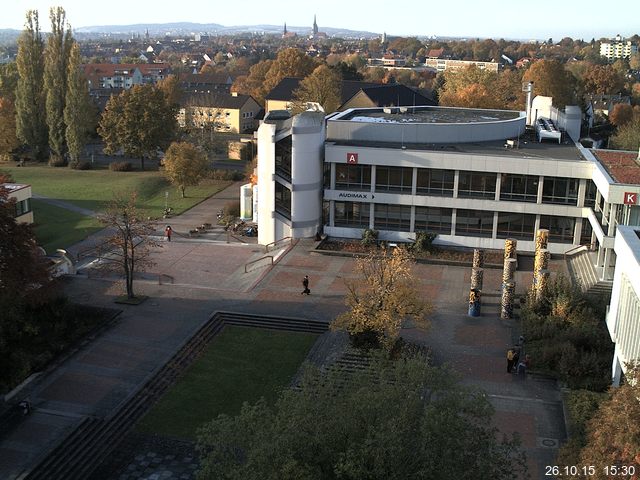 Foto der Webcam: Verwaltungsgeb&auml;ude, Innenhof mit Audimax, H&ouml;rsaal-Geb&auml;ude 1