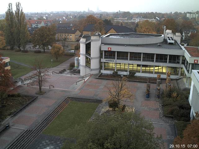 Foto der Webcam: Verwaltungsgeb&auml;ude, Innenhof mit Audimax, H&ouml;rsaal-Geb&auml;ude 1