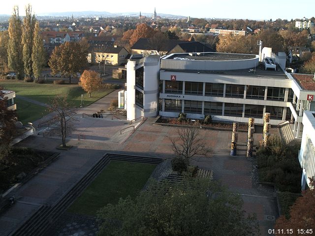 Foto der Webcam: Verwaltungsgeb&auml;ude, Innenhof mit Audimax, H&ouml;rsaal-Geb&auml;ude 1