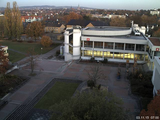 Foto der Webcam: Verwaltungsgeb&auml;ude, Innenhof mit Audimax, H&ouml;rsaal-Geb&auml;ude 1
