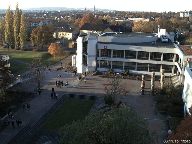 Foto der Webcam: Verwaltungsgeb&auml;ude, Innenhof mit Audimax, H&ouml;rsaal-Geb&auml;ude 1