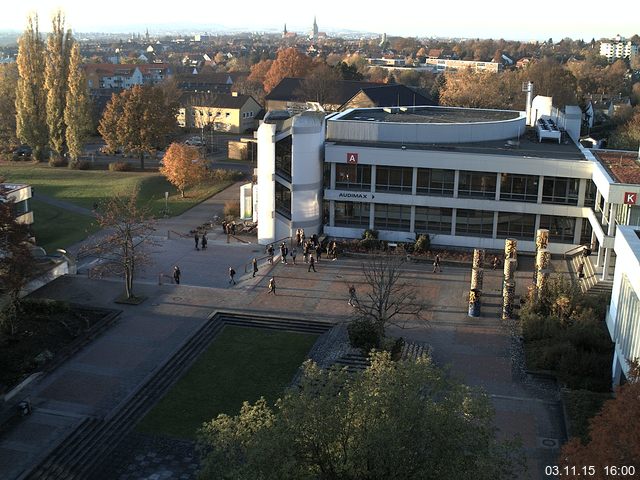 Foto der Webcam: Verwaltungsgeb&auml;ude, Innenhof mit Audimax, H&ouml;rsaal-Geb&auml;ude 1