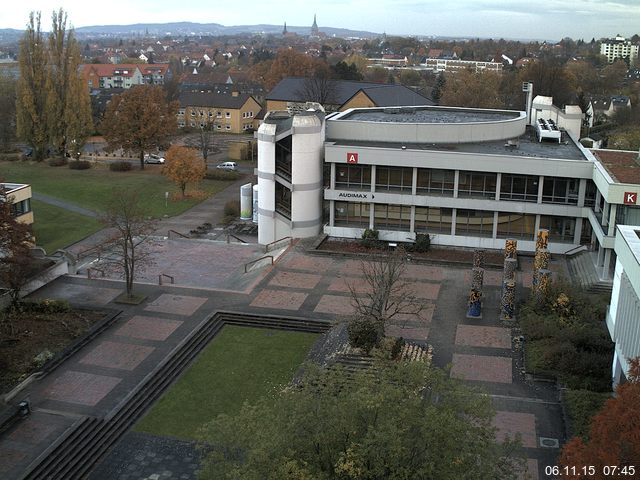 Foto der Webcam: Verwaltungsgeb&auml;ude, Innenhof mit Audimax, H&ouml;rsaal-Geb&auml;ude 1