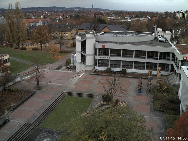 Foto der Webcam: Verwaltungsgeb&auml;ude, Innenhof mit Audimax, H&ouml;rsaal-Geb&auml;ude 1