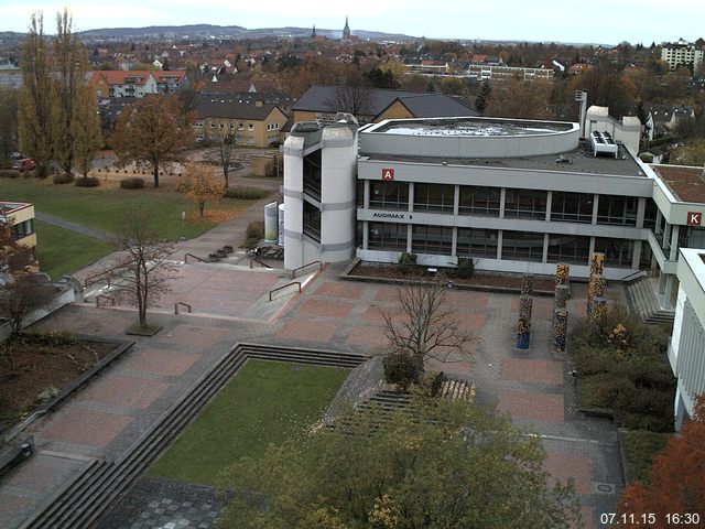 Foto der Webcam: Verwaltungsgeb&auml;ude, Innenhof mit Audimax, H&ouml;rsaal-Geb&auml;ude 1