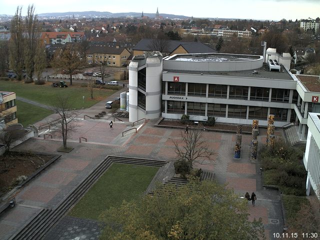 Foto der Webcam: Verwaltungsgeb&auml;ude, Innenhof mit Audimax, H&ouml;rsaal-Geb&auml;ude 1