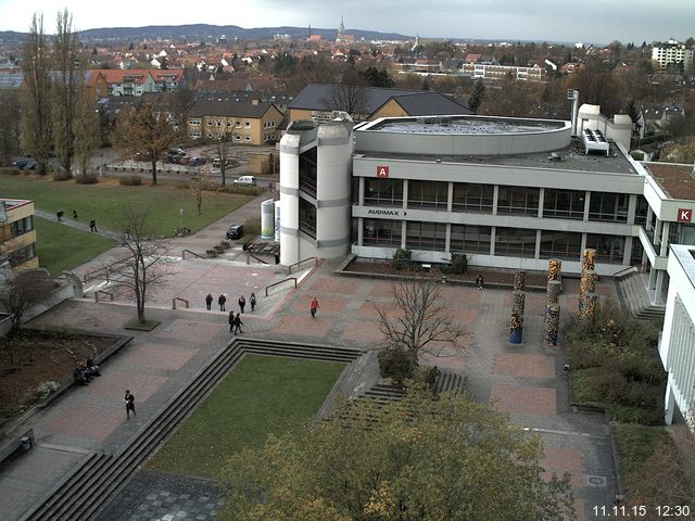 Foto der Webcam: Verwaltungsgeb&auml;ude, Innenhof mit Audimax, H&ouml;rsaal-Geb&auml;ude 1