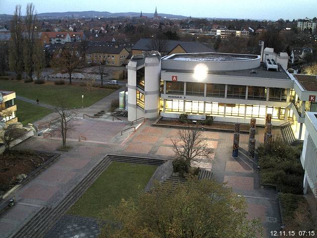 Foto der Webcam: Verwaltungsgeb&auml;ude, Innenhof mit Audimax, H&ouml;rsaal-Geb&auml;ude 1