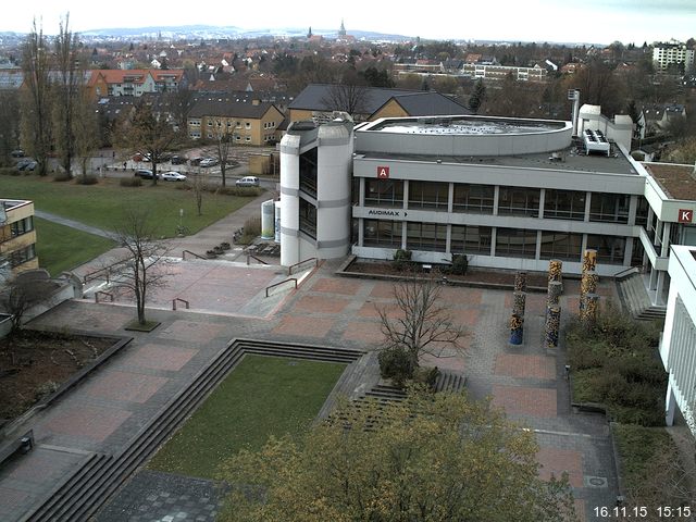 Foto der Webcam: Verwaltungsgeb&auml;ude, Innenhof mit Audimax, H&ouml;rsaal-Geb&auml;ude 1
