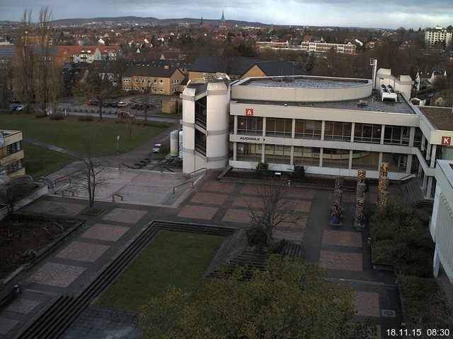 Foto der Webcam: Verwaltungsgeb&auml;ude, Innenhof mit Audimax, H&ouml;rsaal-Geb&auml;ude 1