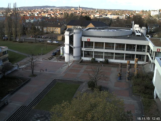 Foto der Webcam: Verwaltungsgeb&auml;ude, Innenhof mit Audimax, H&ouml;rsaal-Geb&auml;ude 1