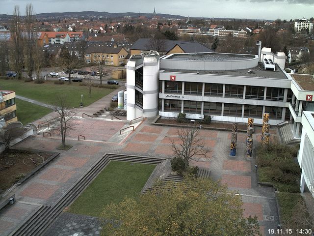 Foto der Webcam: Verwaltungsgeb&auml;ude, Innenhof mit Audimax, H&ouml;rsaal-Geb&auml;ude 1
