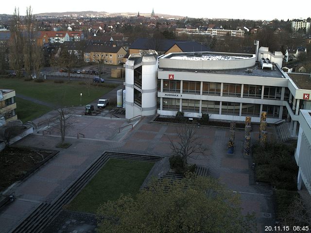 Foto der Webcam: Verwaltungsgeb&auml;ude, Innenhof mit Audimax, H&ouml;rsaal-Geb&auml;ude 1